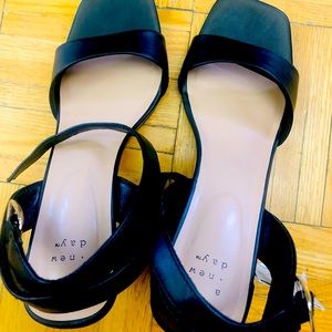 A New Day Women’s shoe size 12